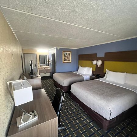 Quality Inn & Suites Near Six Flags East Atlanta Esterno foto