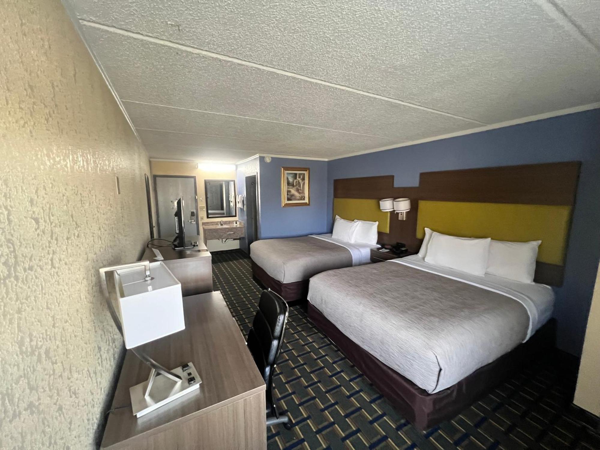 Quality Inn & Suites Near Six Flags East Atlanta Esterno foto